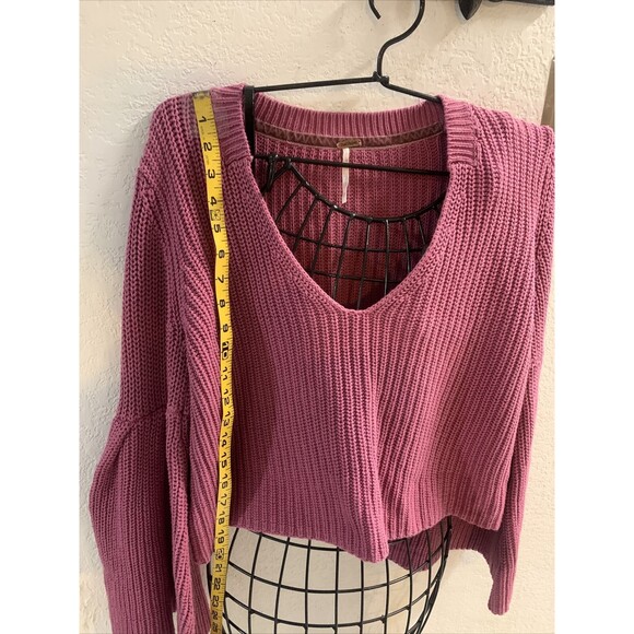 Free People Sweater Womens Size Medium Damsel Bell Sleeve Cropped Pink Oversized - Picture 16 of 16